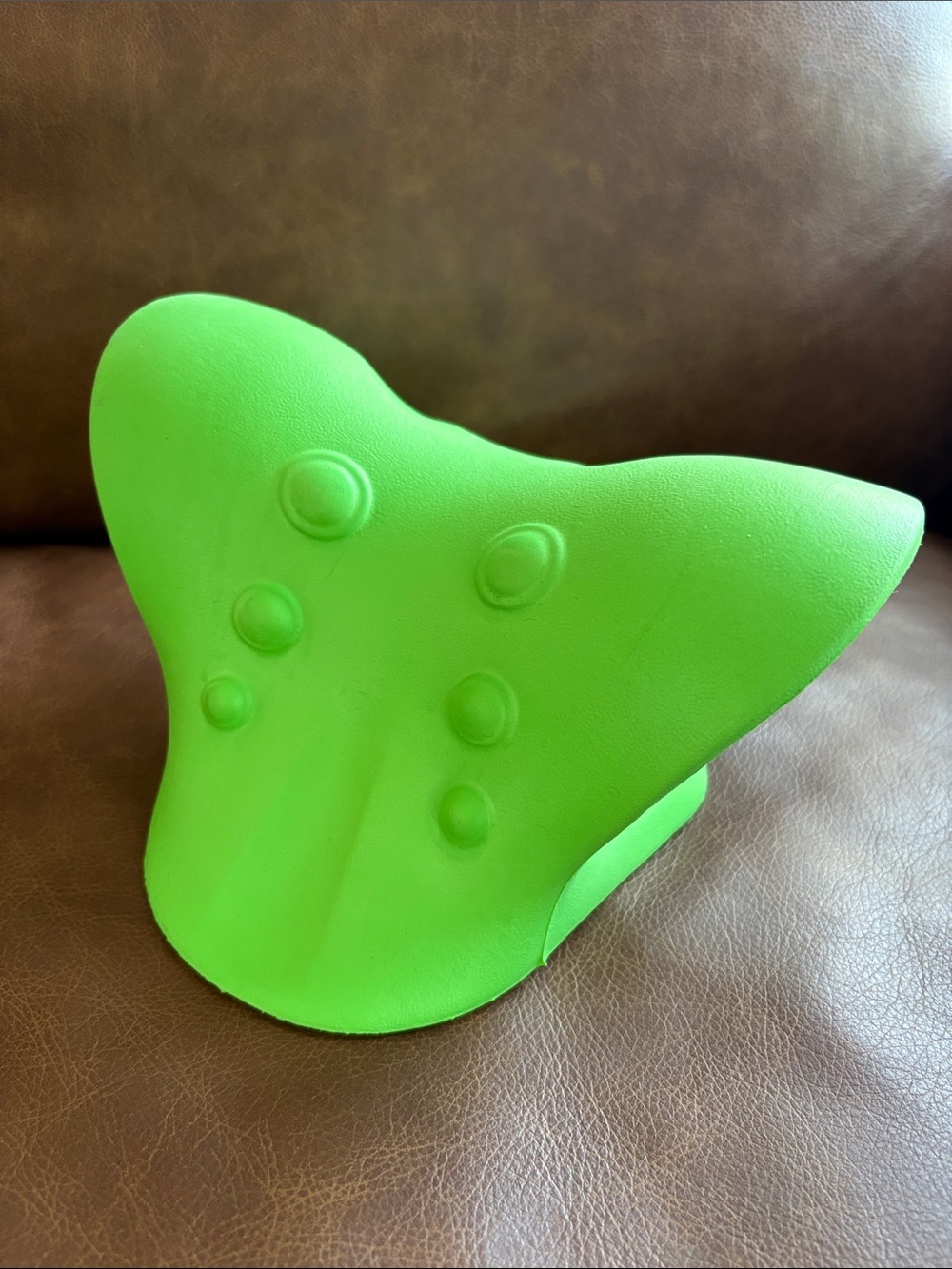 Neck Support Pillow stretcher